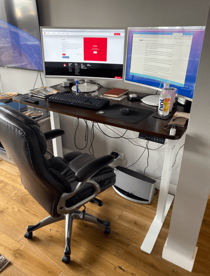 Nik Sharma Desk